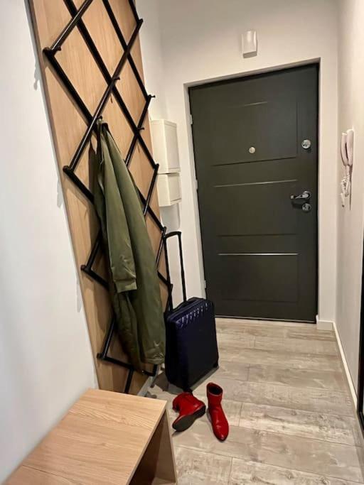 Smart Apartment Ogrodowa วอร์ซอ ภายนอก รูปภาพ